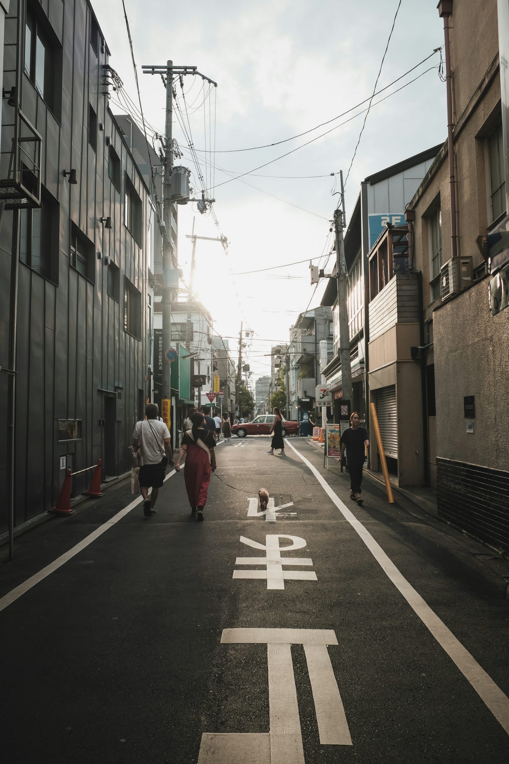 Magnificent Heian Jingu Shrine in Kyoto with traditional architecture and spacious grounds, a popular destination for Seijin no Hi ceremonies and kimono photography